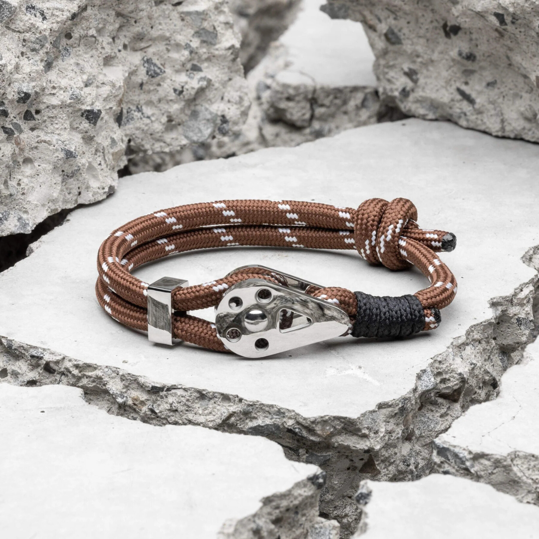 Pulseira de corda marrom Beroc de prata Bravo
